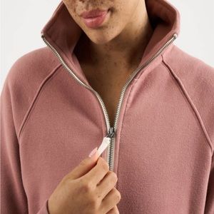 Vuori Restore Half Zip Pullover size Small Light Terracotta Color